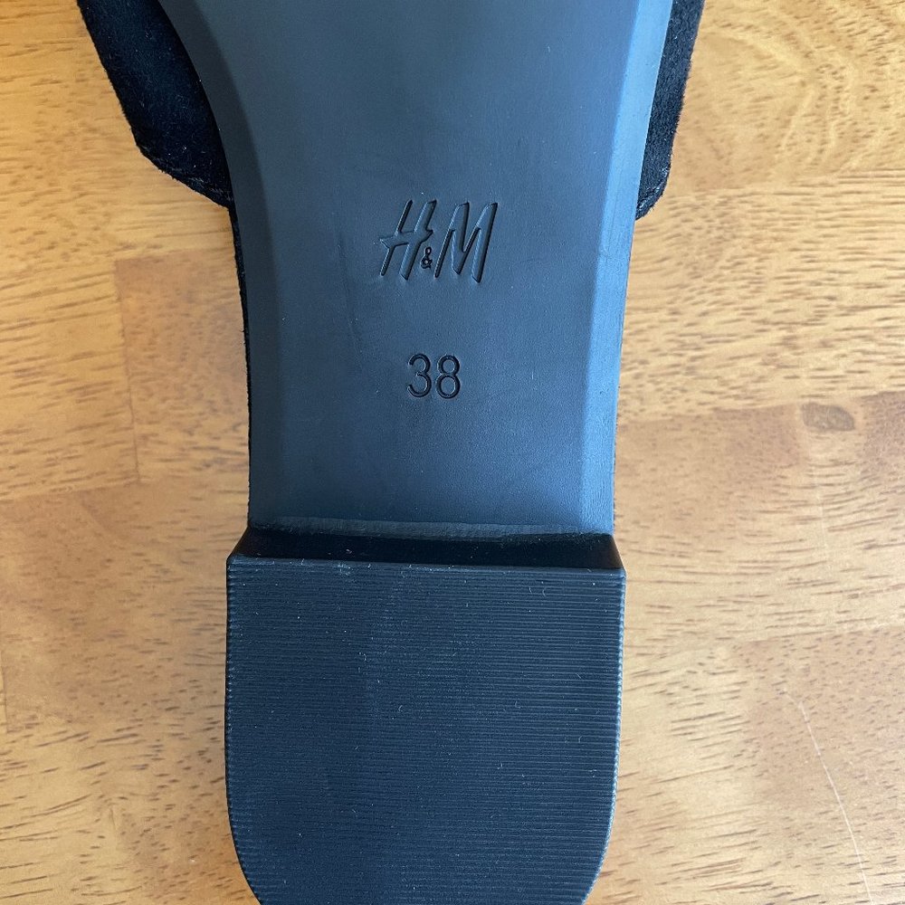 NWOT Size 38 black H&M velour sandal - Picture 3 of 4